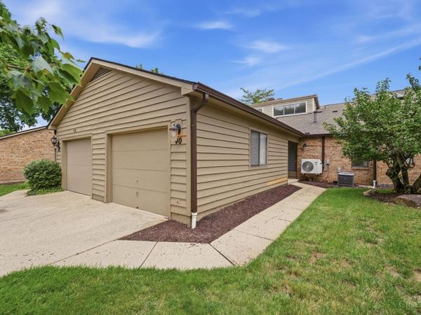 40 Rolling Hills Drive, Cincinnati, OH 45215