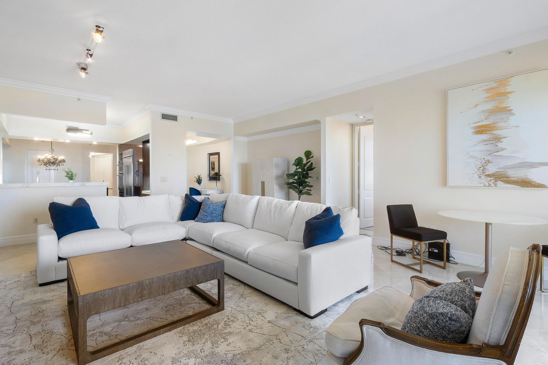 201 S Narcissus Avenue, Unit 605, West Palm Beach, FL 33401 Photo