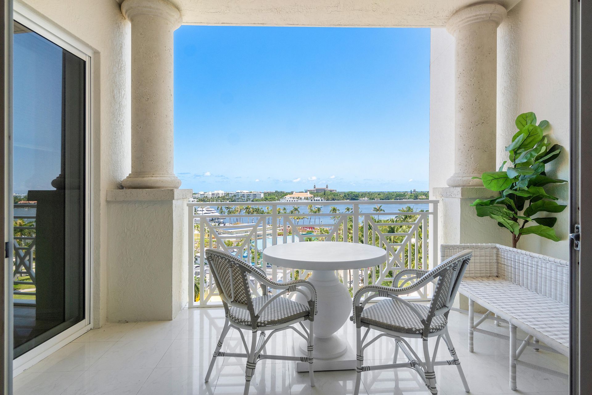 201 S Narcissus Avenue, Unit 605, West Palm Beach, FL 33401 Photo