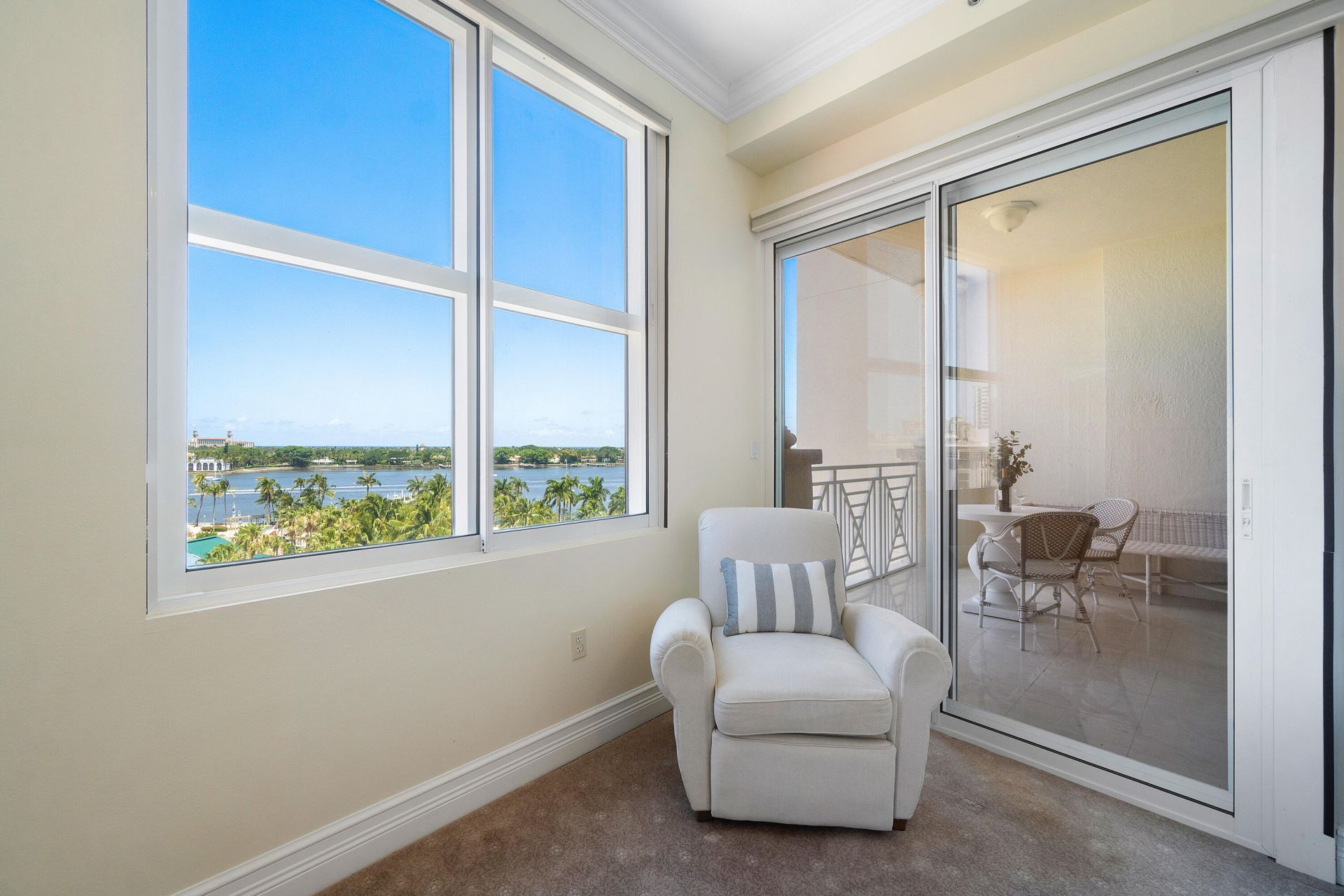 201 S Narcissus Avenue, Unit 605, West Palm Beach, FL 33401 Photo