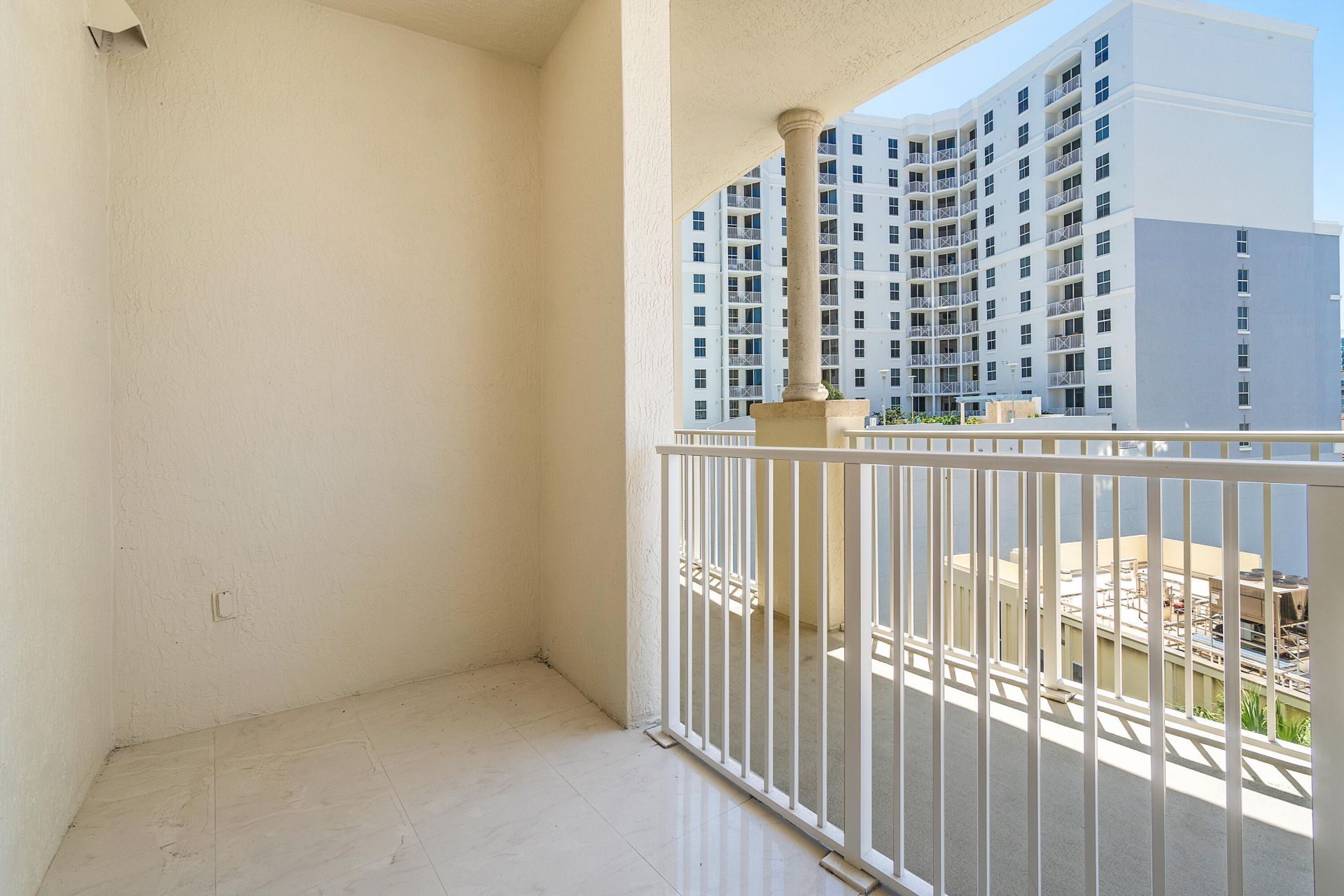 201 S Narcissus Avenue, Unit 605, West Palm Beach, FL 33401 Photo