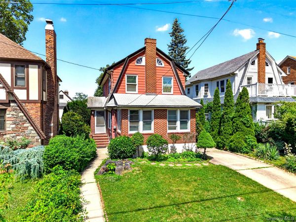 27-30 165th Street, Flushing, NY 11358