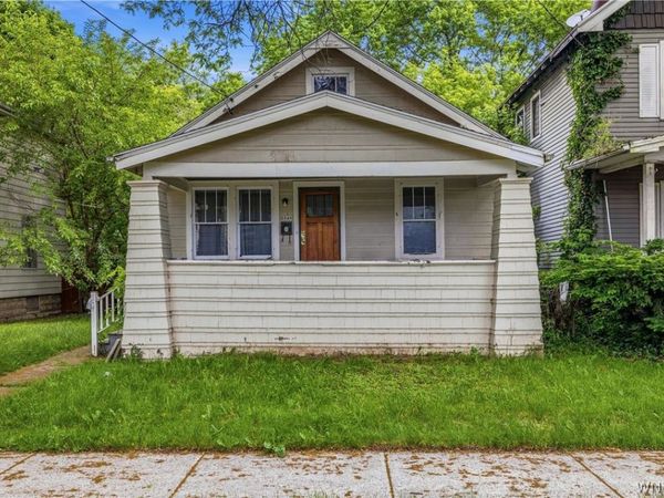 2248 Willow Avenue , Niagara Falls, NY 14305