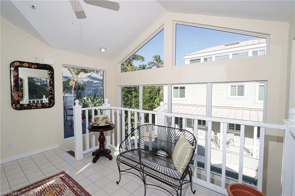 640 2nd St S, Unit 2, Naples, FL 34102 Photo