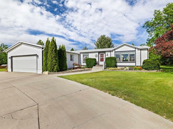 1001 Applewood Drive, Buhl, ID 83316