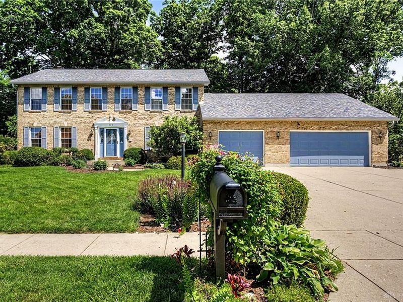 209 Deer Trail Drive, Springboro, OH 45066 Photo 2