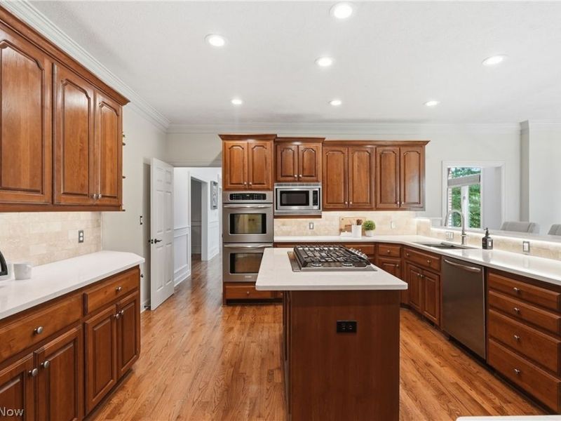 312 Aberdeen Lane, Aurora, OH 44202 Photo 11