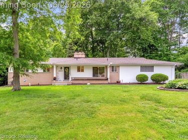 28403 Peppermill Road, Farmington Hills, MI 48331