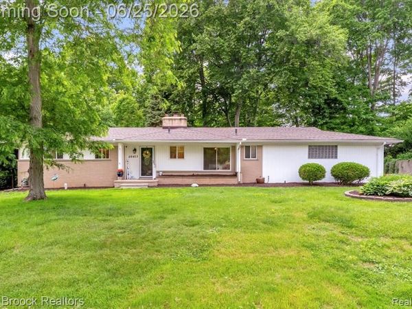 28403 Peppermill Road, Farmington Hills, MI 48331