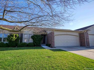 15908 Plymouth Drive, Unit 387, Clinton Township, Mi 48038