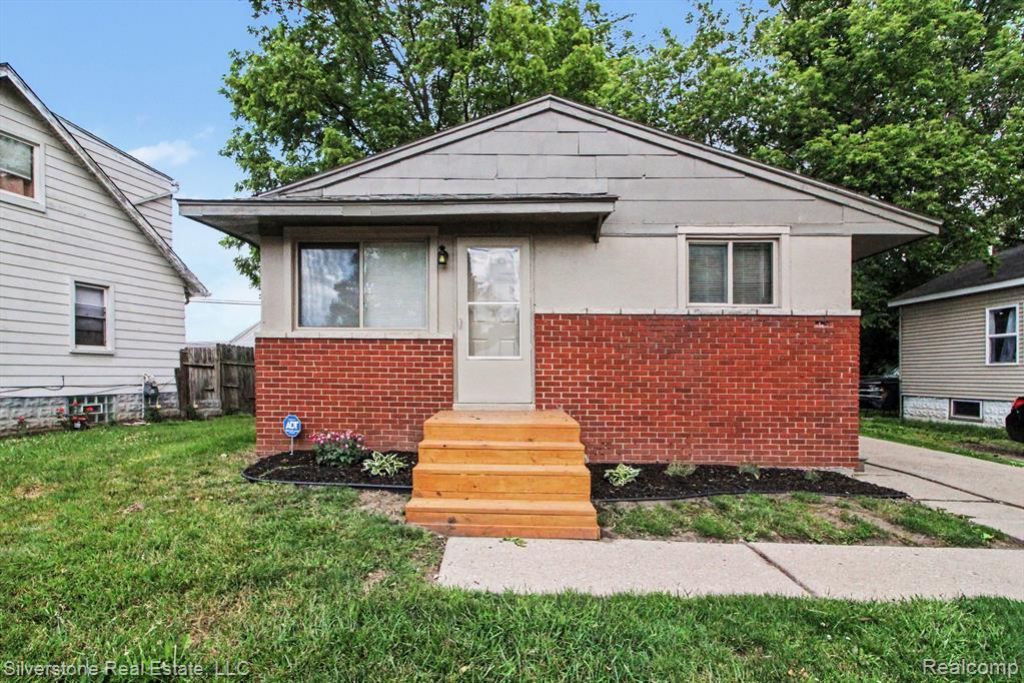 731 Monticello Avenue, Pontiac, MI 48340 Main Photo