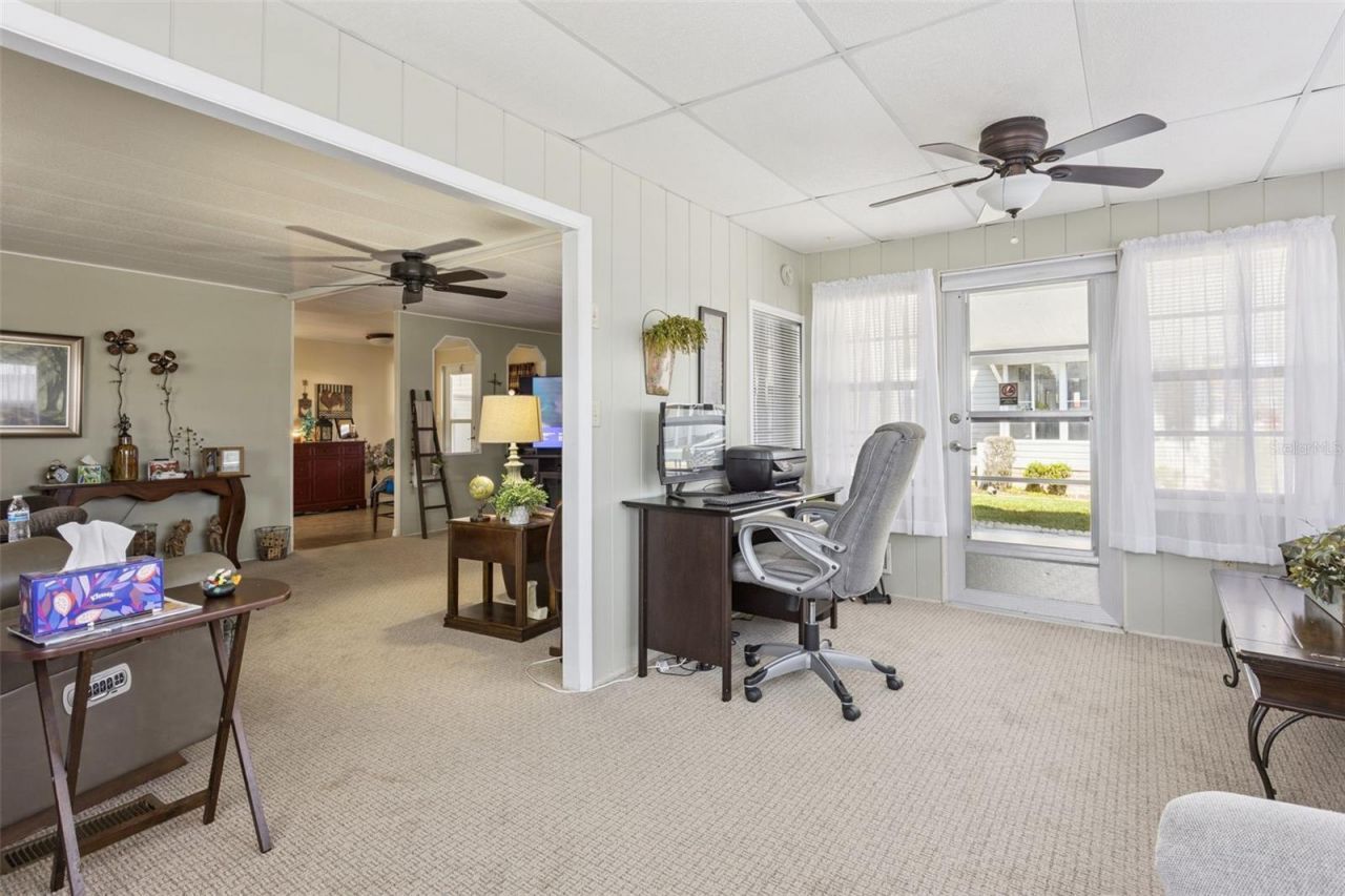 137 Jacaranda Drive , Leesburg, FL 34748 Photo