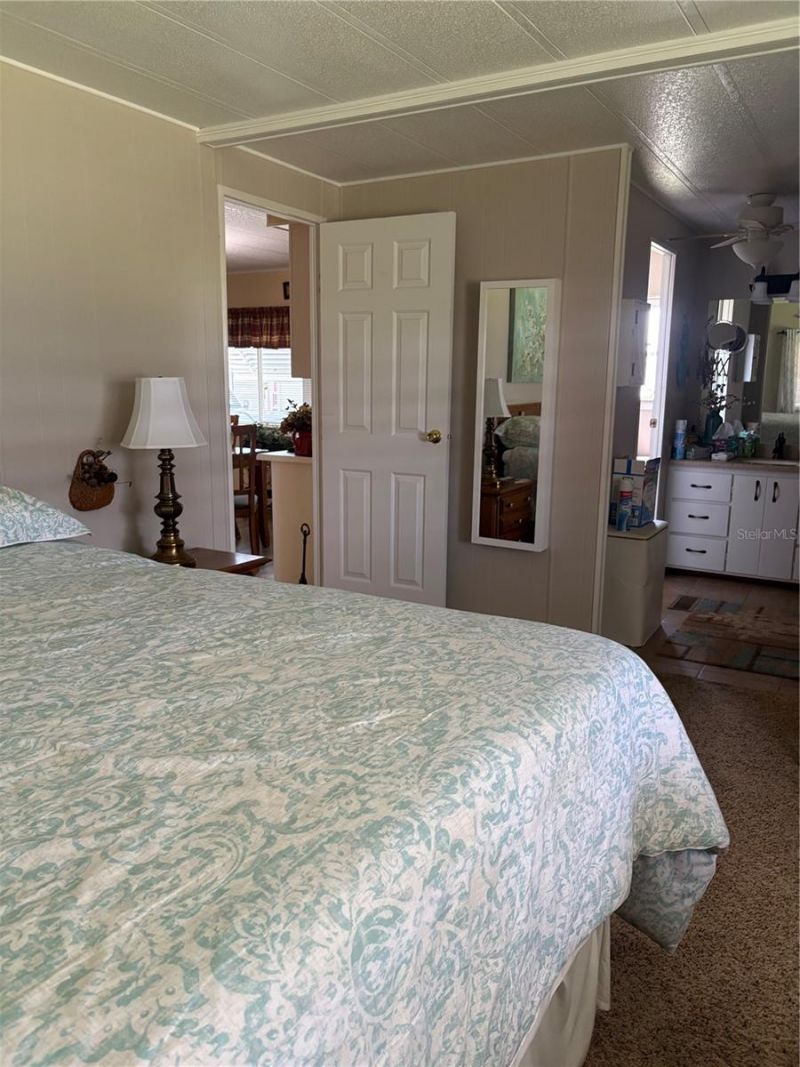 137 Jacaranda Drive , Leesburg, FL 34748 Photo