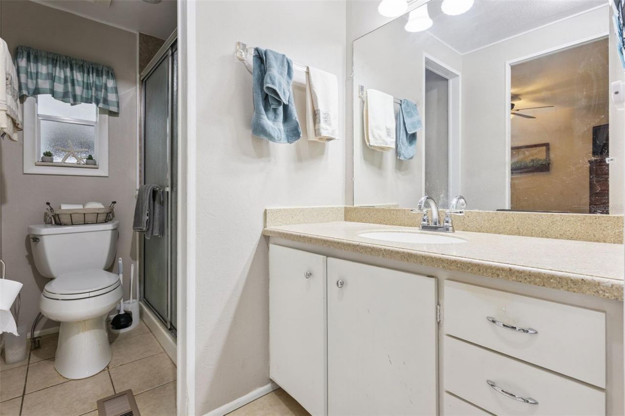 137 Jacaranda Drive , Leesburg, FL 34748 Photo
