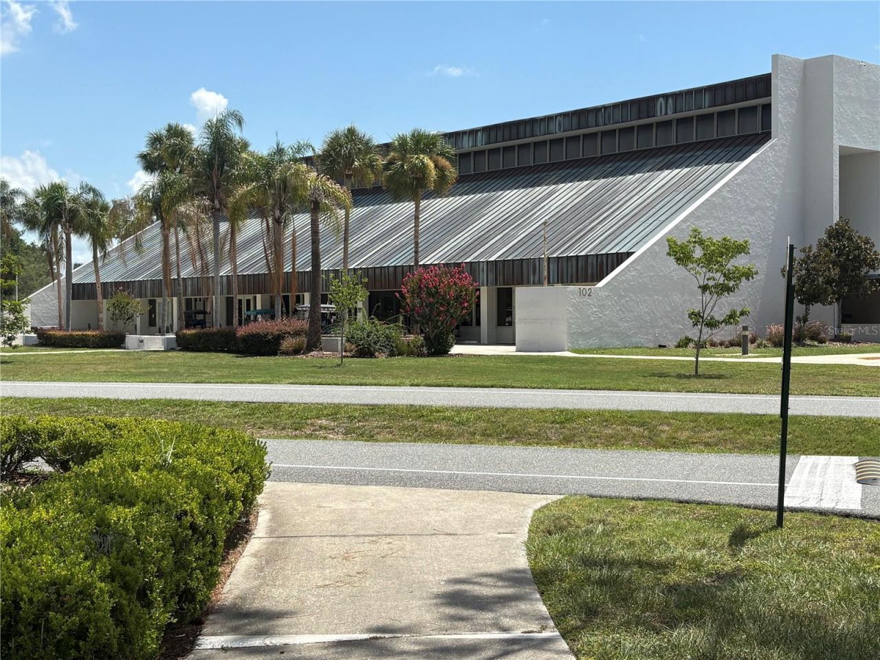 137 Jacaranda Drive , Leesburg, FL 34748 Photo