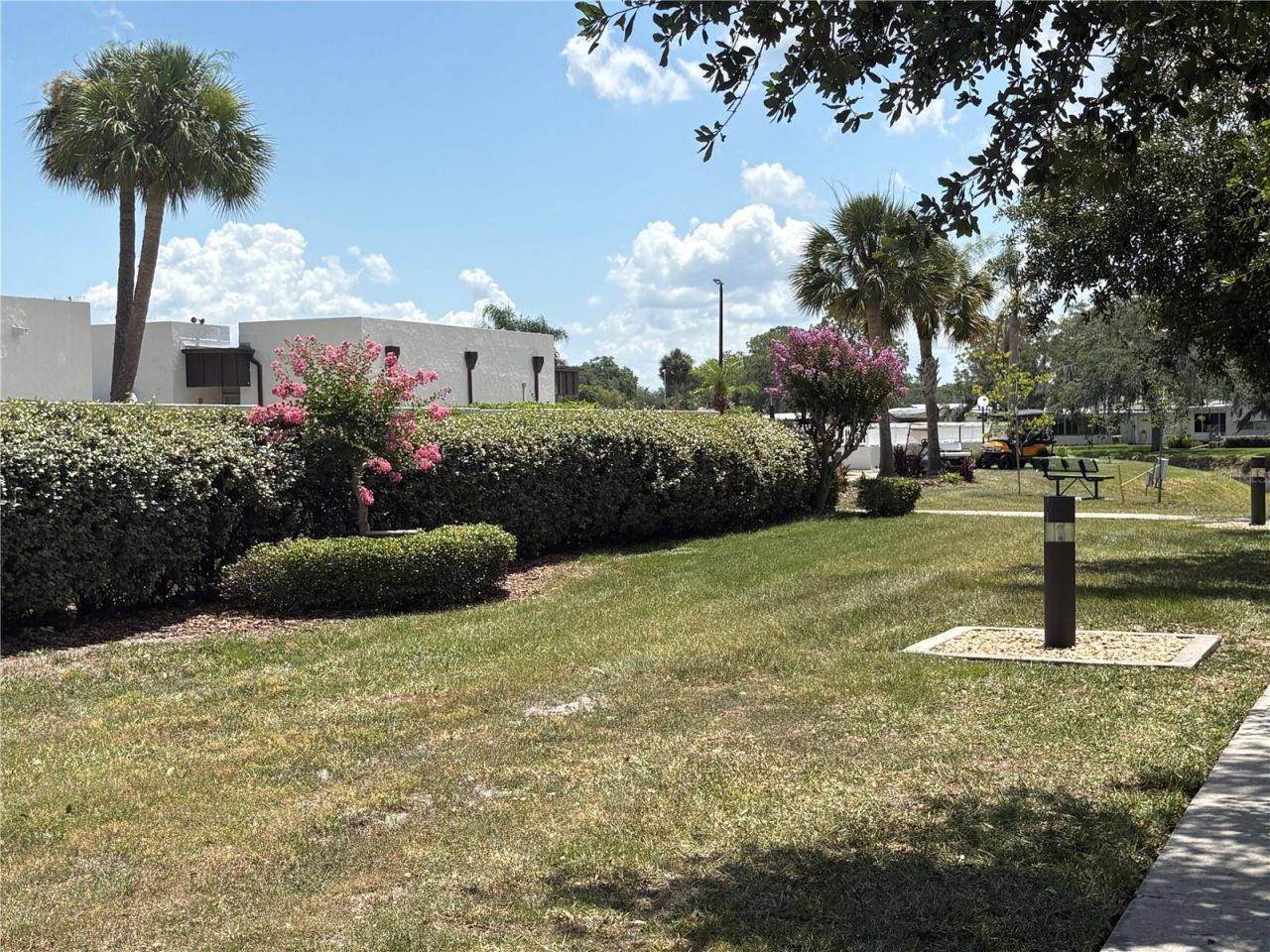 137 Jacaranda Drive , Leesburg, FL 34748 Photo