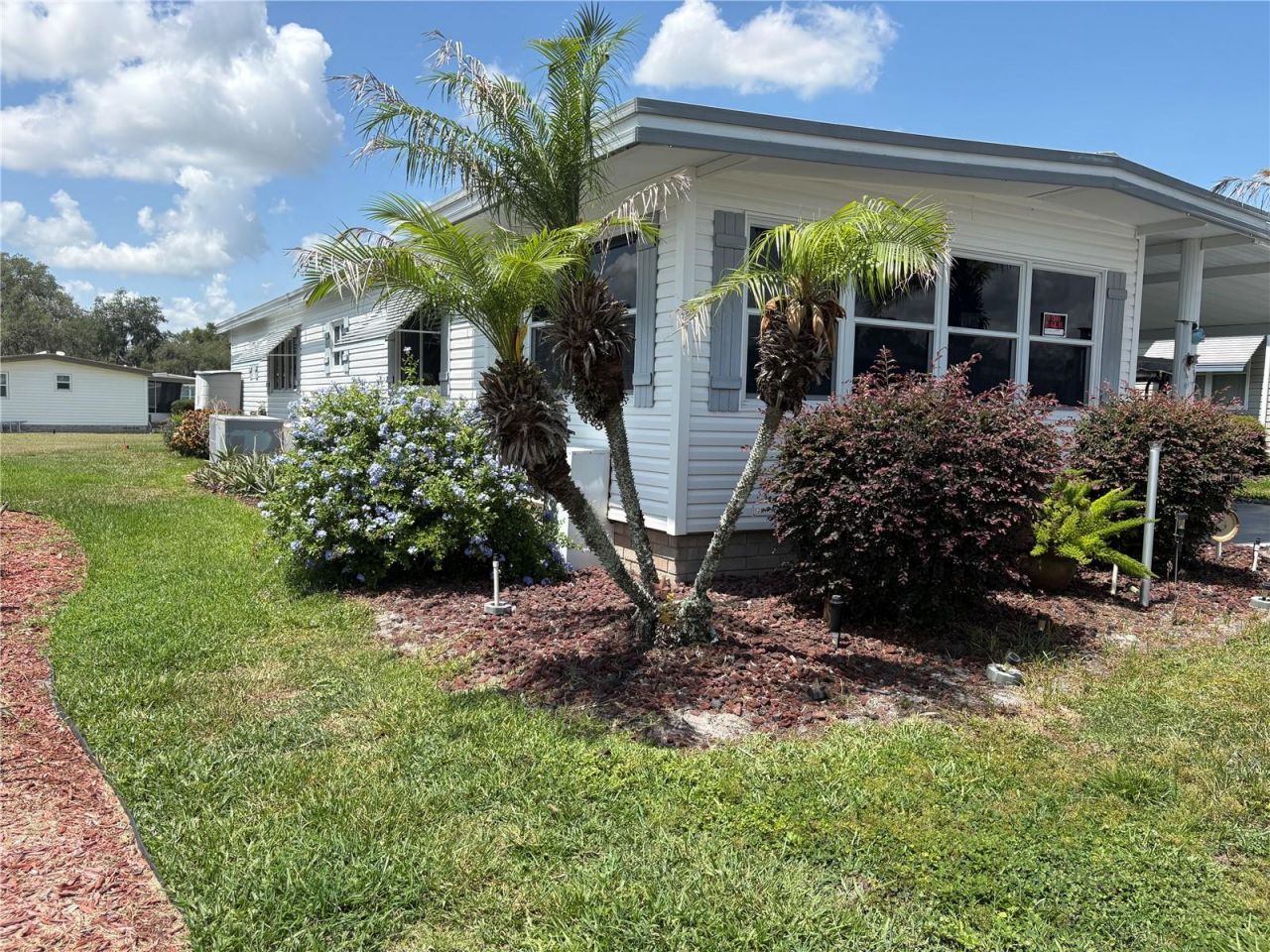 137 Jacaranda Drive , Leesburg, FL 34748 Photo