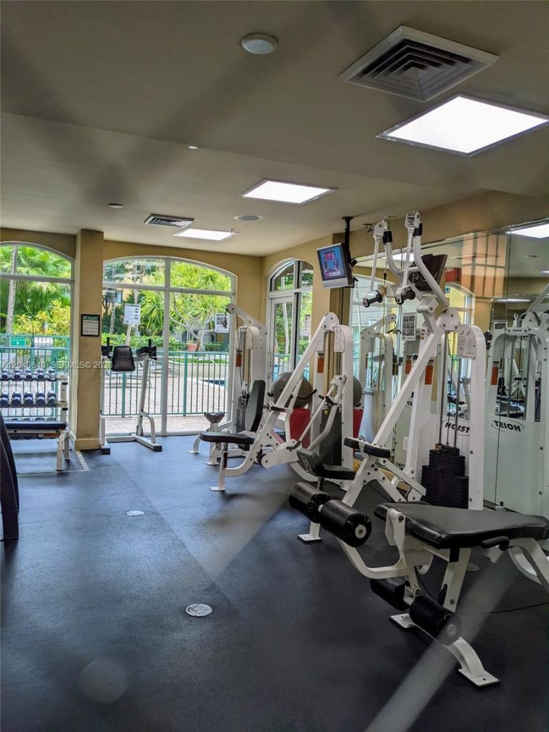 6001 SW 70th St, Unit 621, South Miami, FL 33143 Photo