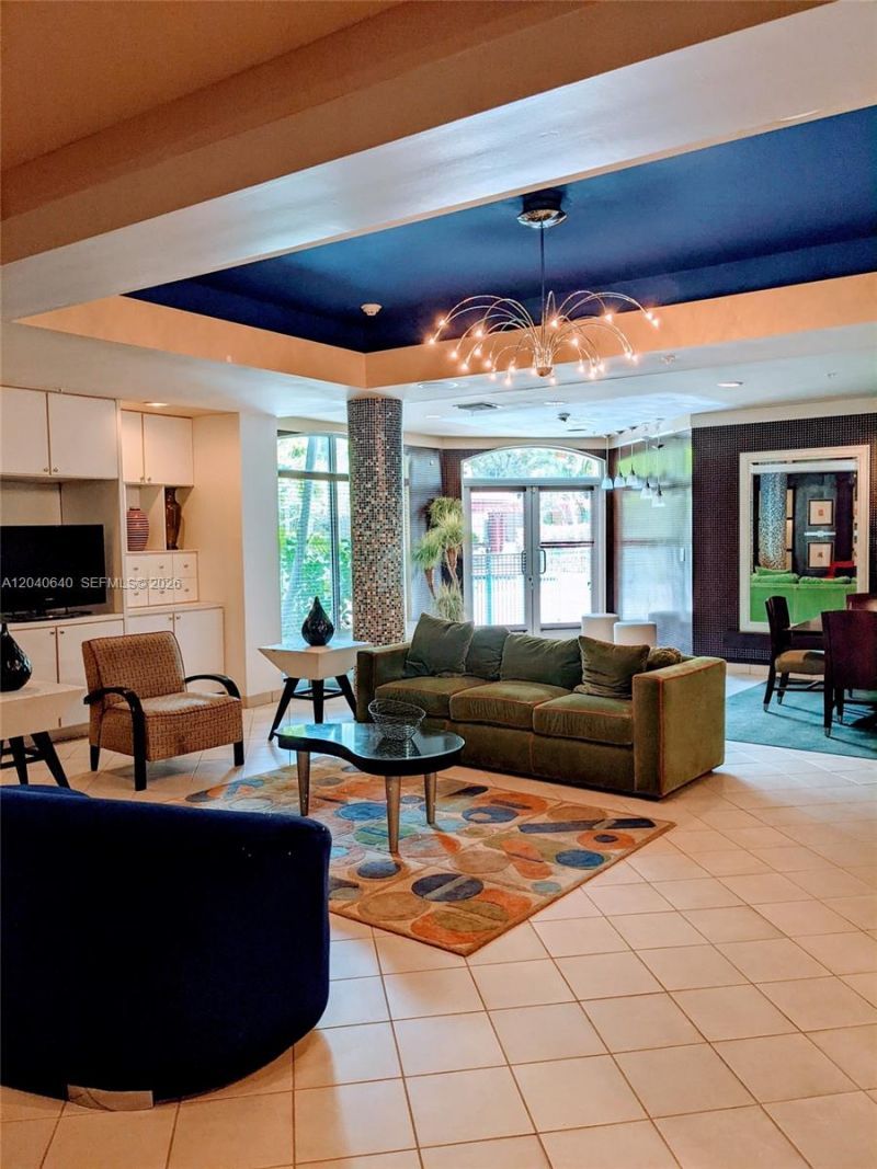 6001 SW 70th St, Unit 621, South Miami, FL 33143 Photo