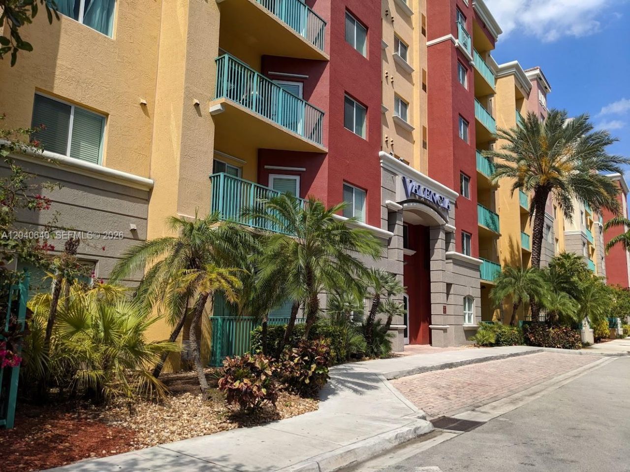 6001 SW 70th St, Unit 621, South Miami, FL 33143 Photo