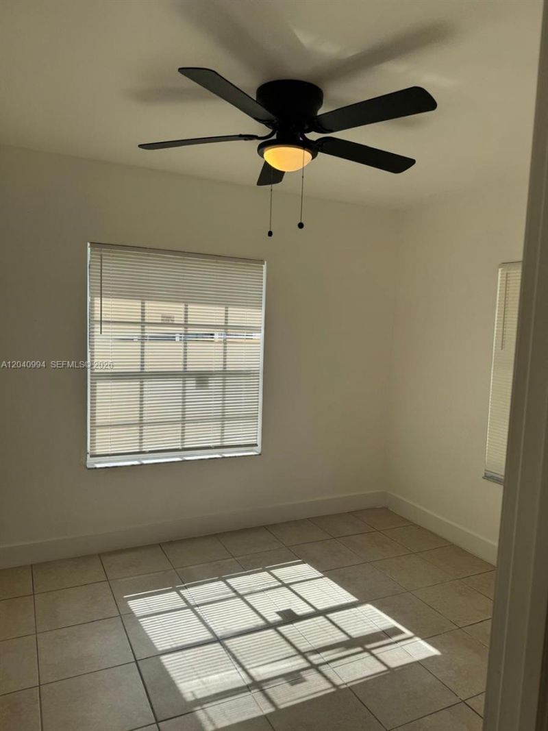 820 NE 141st St, North Miami, FL 33161 Photo