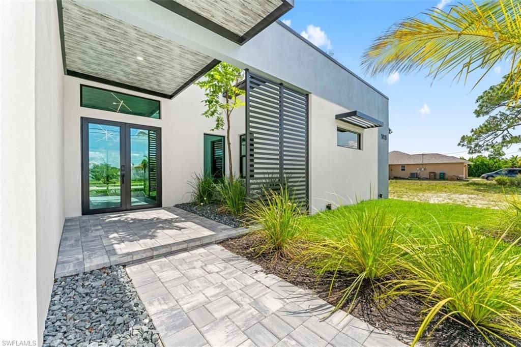 1419 SW 15th Ter, Cape Coral, FL 33991 Photo