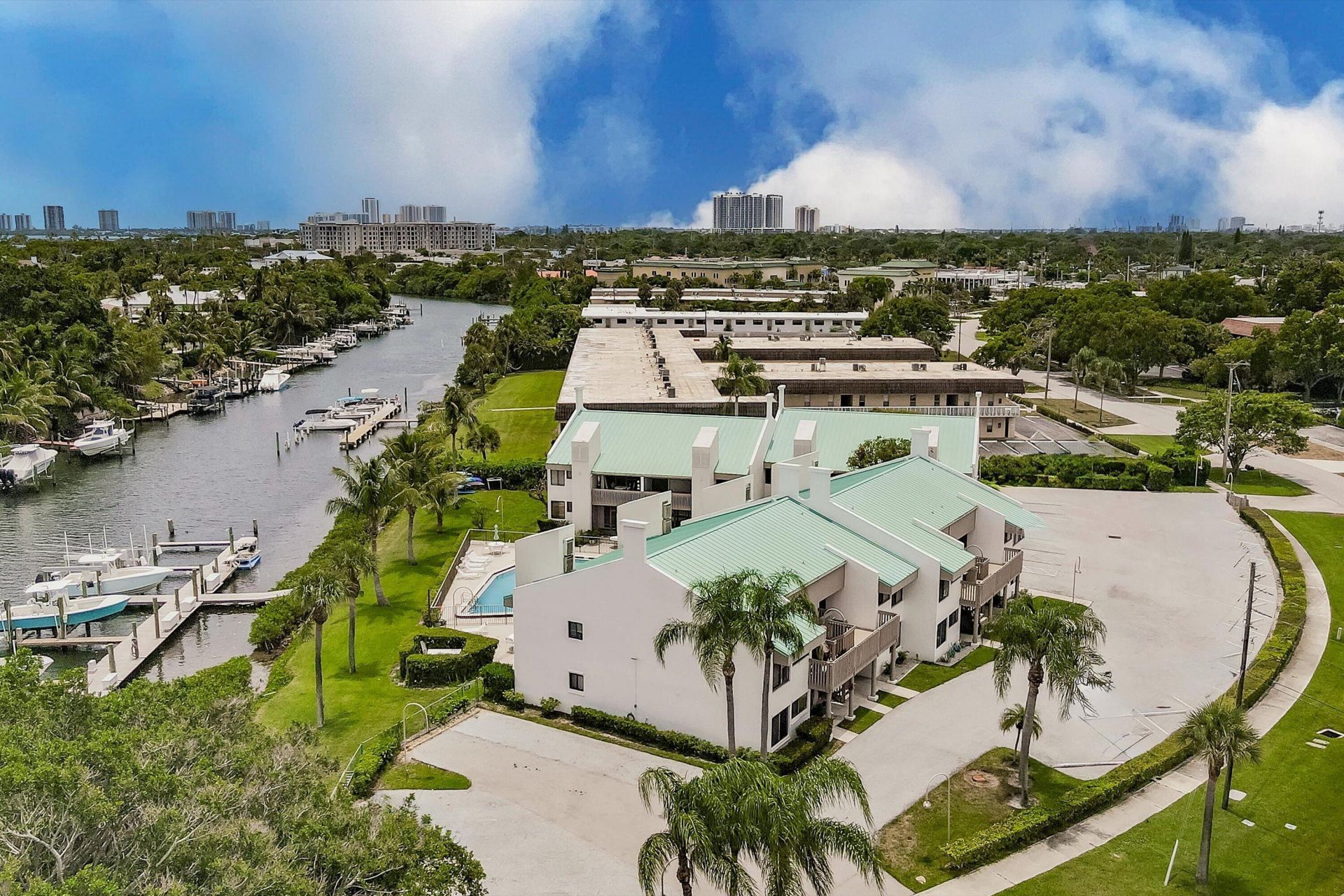 412 Southwind Drive, Unit E2, North Palm Beach, FL 33408 Photo