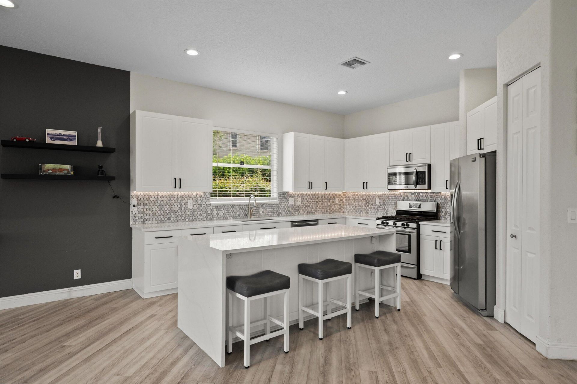 1215 Creekside Drive, Wellington, FL 33414 Photo