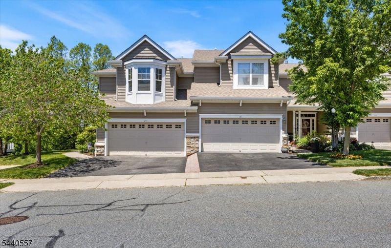 49 Junegrass Way, Allamuchy, NJ 07840 Main Photo