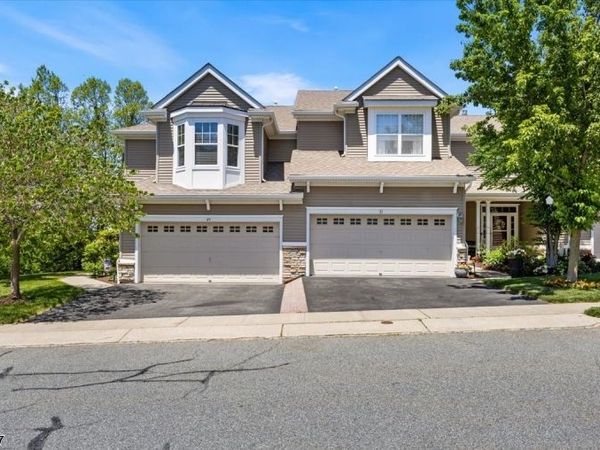 49 Junegrass Way, Allamuchy, NJ 07840