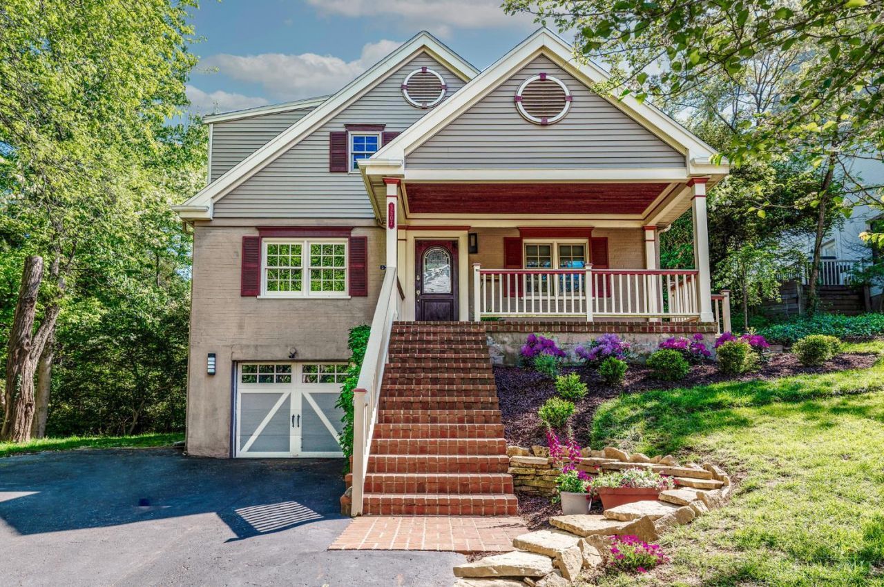 3507 Aultwoods Lane, Cincinnati, OH 45208 Main Photo