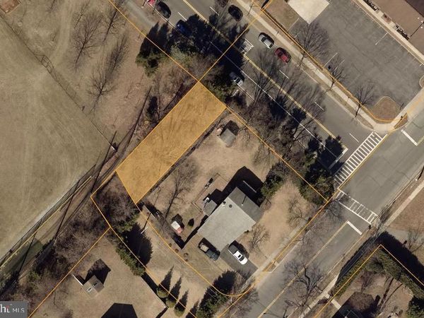 121 MOUNT VERNON PLACE, ROCKVILLE, MD 20852