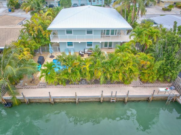 581 10th Street, KEY COLONY, FL 33051