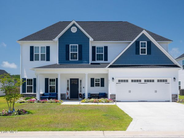611 Carmel Drive , Sneads Ferry, NC 28460
