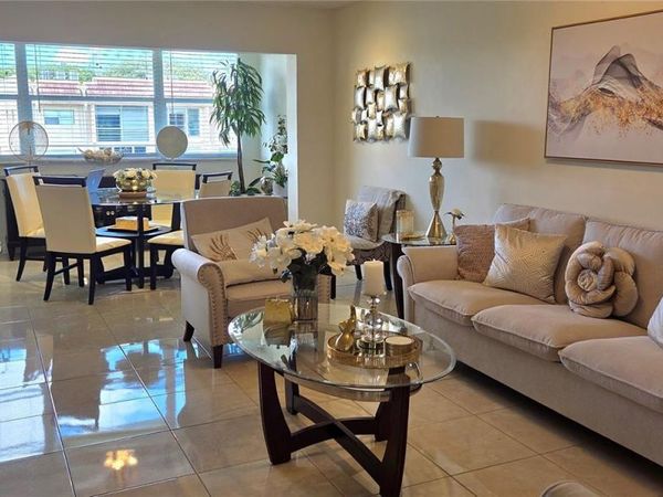8951 Sunrise Lakes Blvd, Unit 301, Sunrise, FL 33322