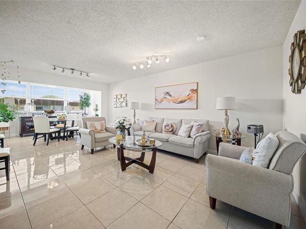 8951 Sunrise Lakes Blvd, Unit 301, Sunrise, FL 33322