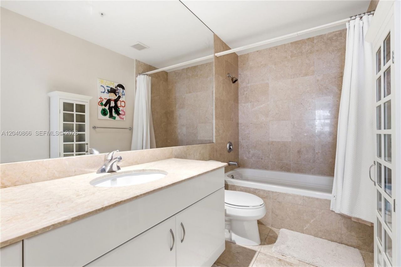 801 Brickell Key Blvd , Unit 707, Miami, FL 33131 Photo