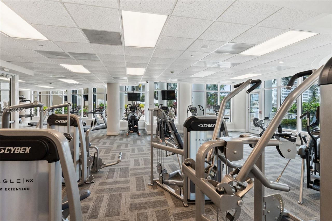 801 Brickell Key Blvd , Unit 707, Miami, FL 33131 Photo