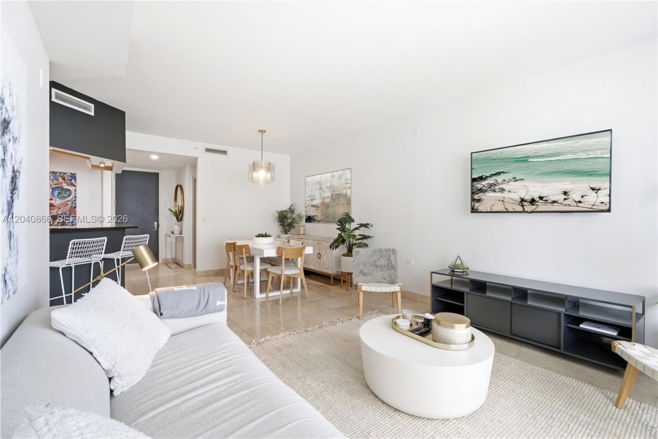 801 Brickell Key Blvd , Unit 707, Miami, FL 33131 Photo