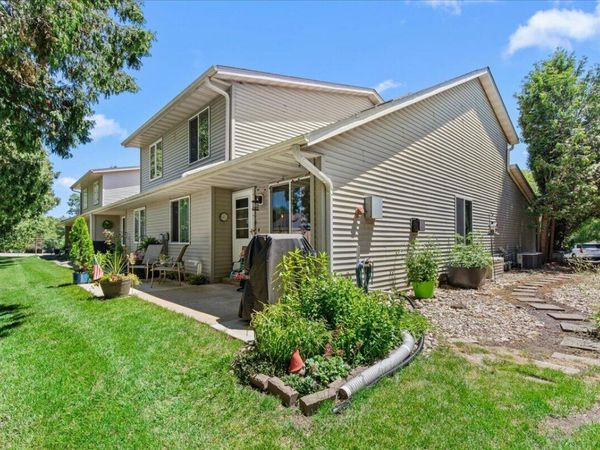 314 S Jefferson St, Unit 11, Waterford, WI 53185