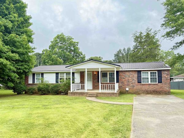 241 Greer Dr, Rogersville, AL 35652