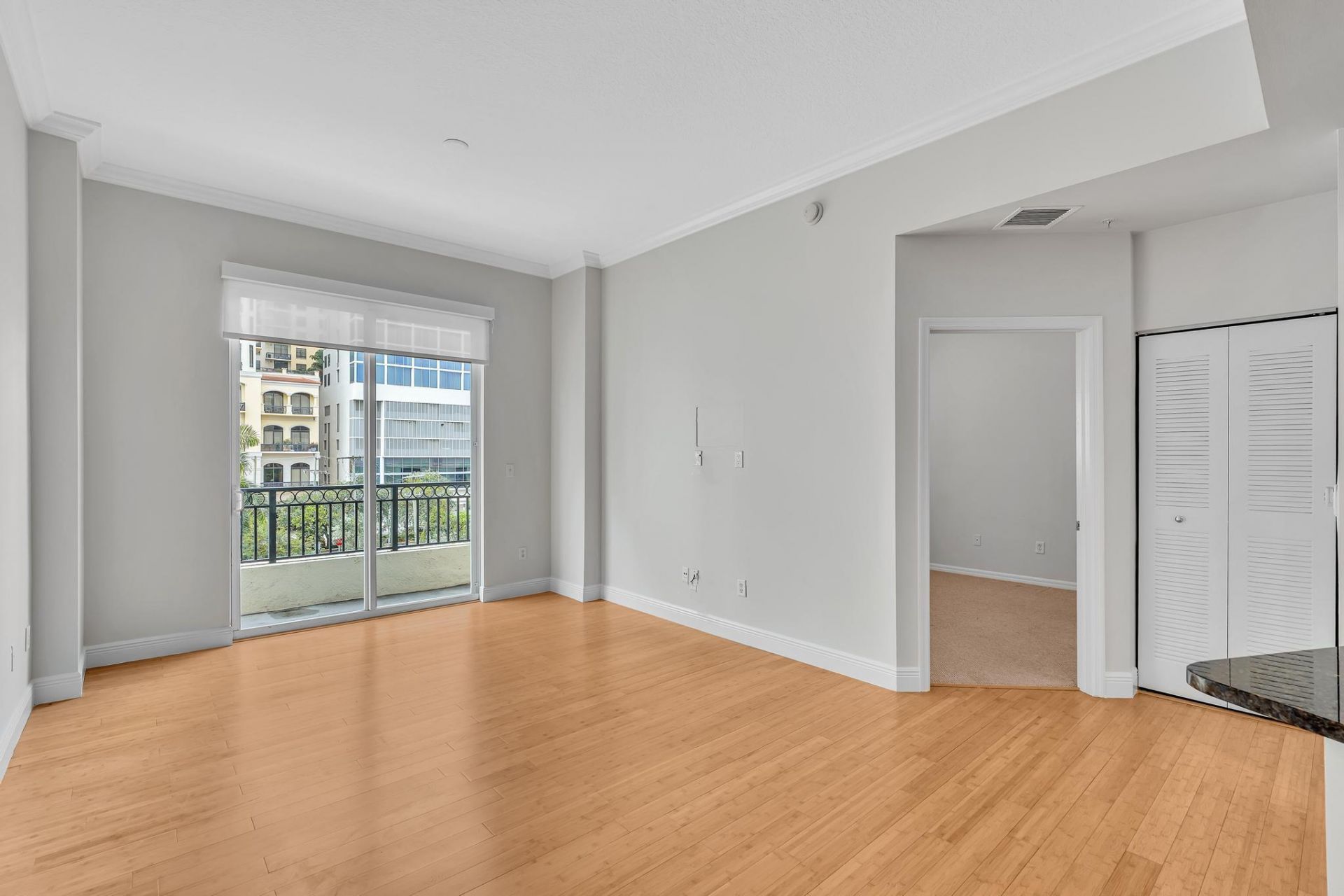 600 S Dixie Highway, Unit 439, West Palm Beach, FL 33401 Photo