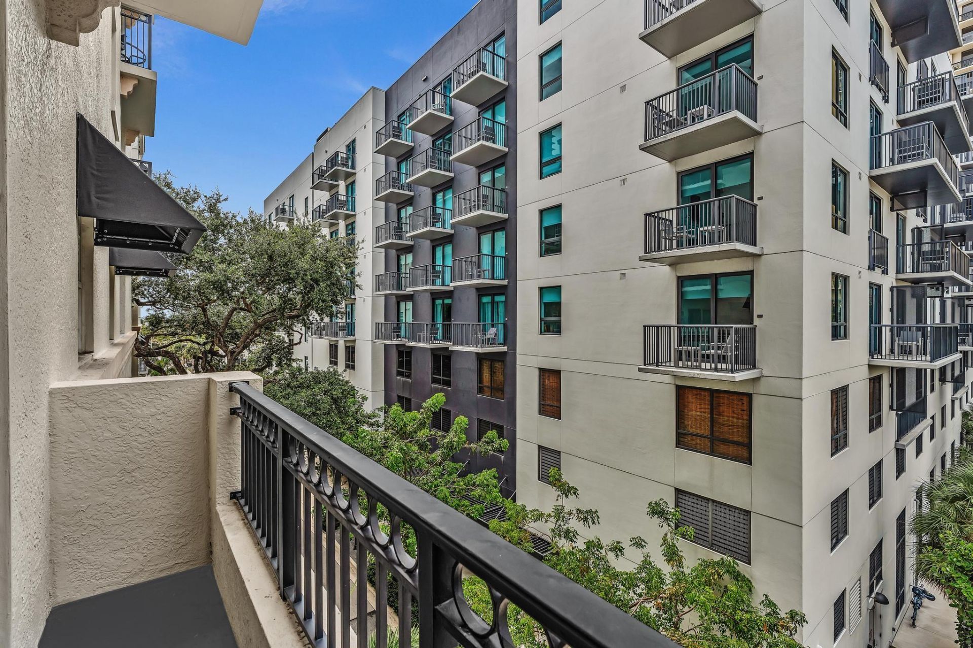 600 S Dixie Highway, Unit 439, West Palm Beach, FL 33401 Photo