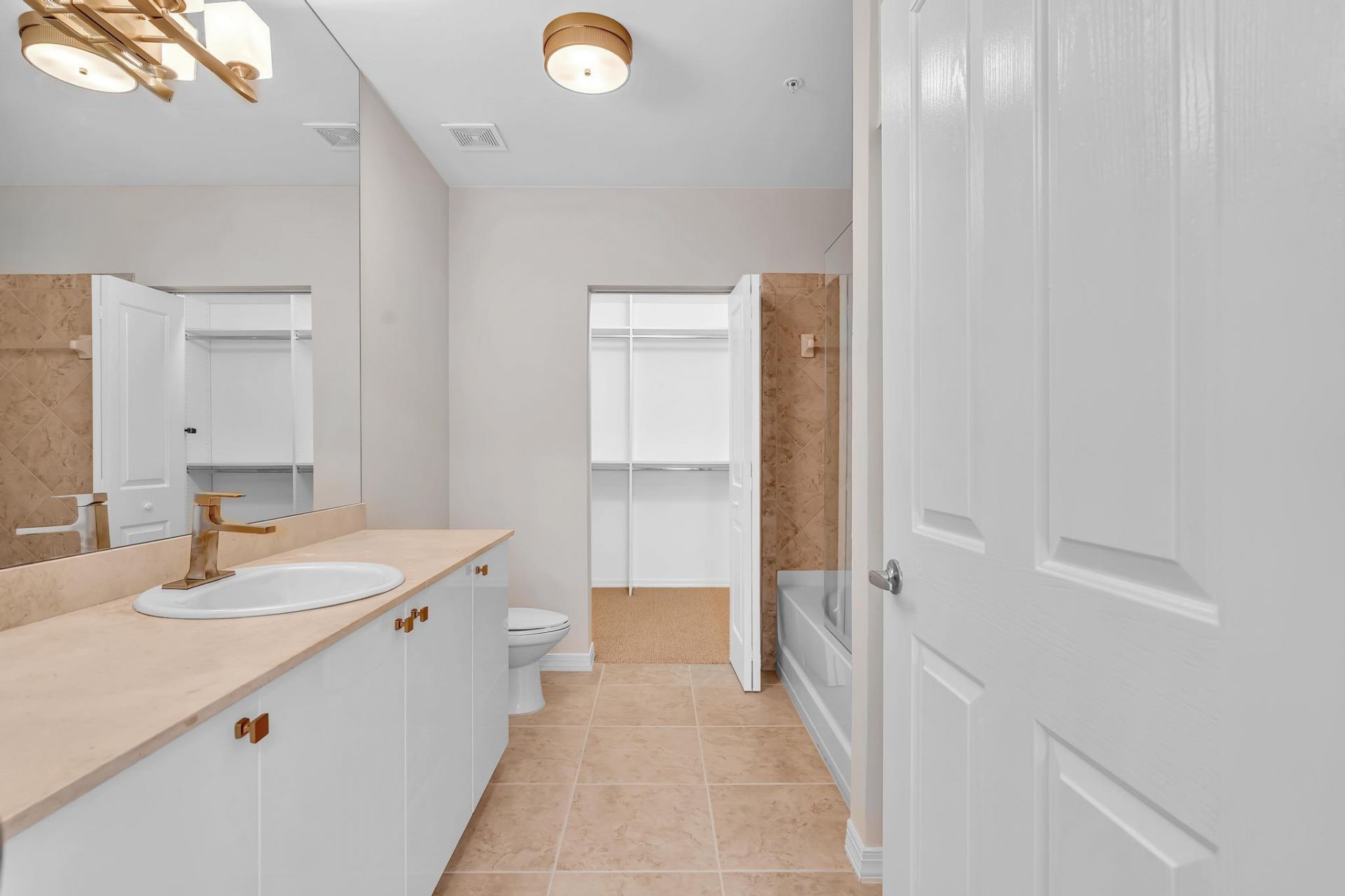 600 S Dixie Highway, Unit 439, West Palm Beach, FL 33401 Photo