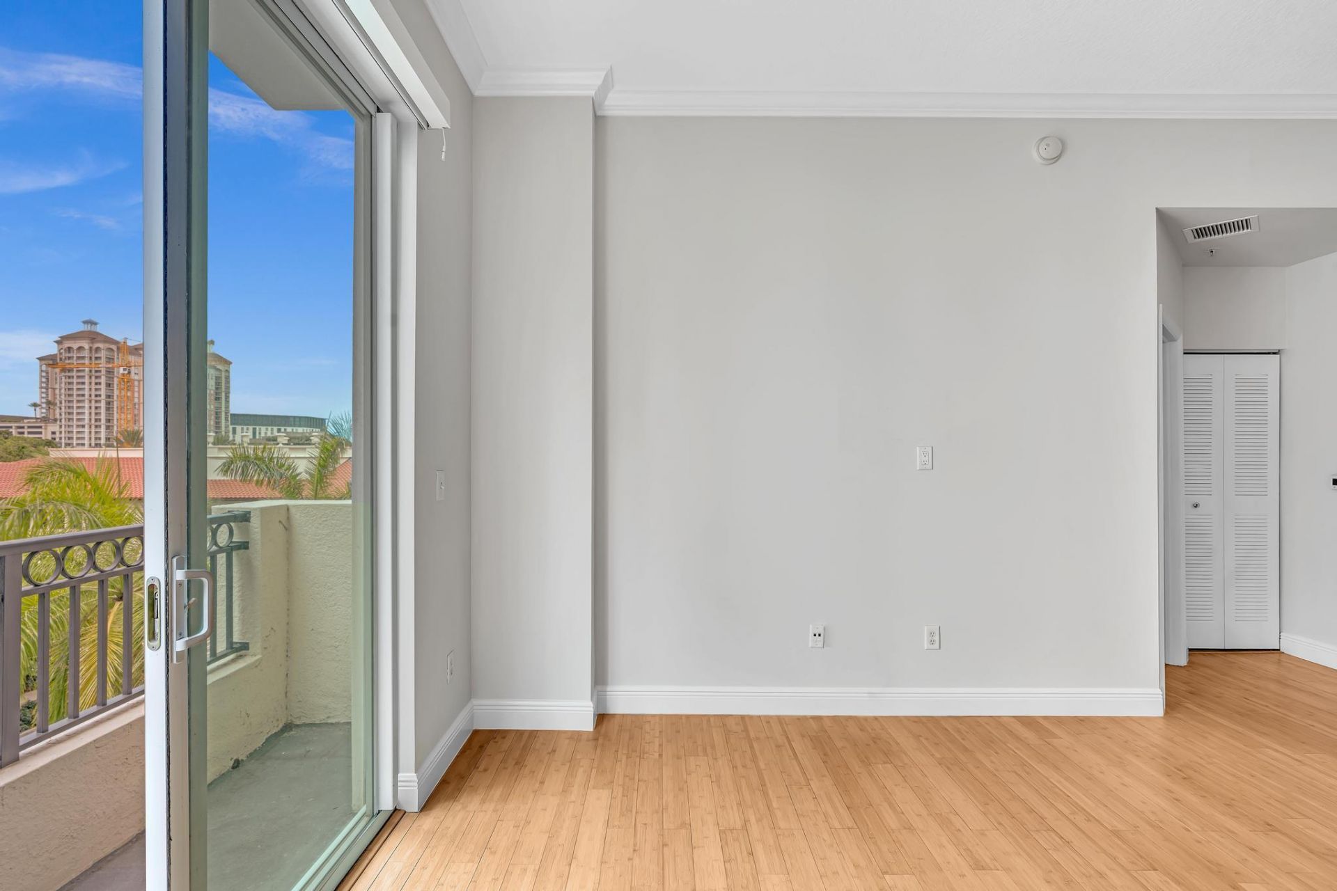 600 S Dixie Highway, Unit 439, West Palm Beach, FL 33401 Photo