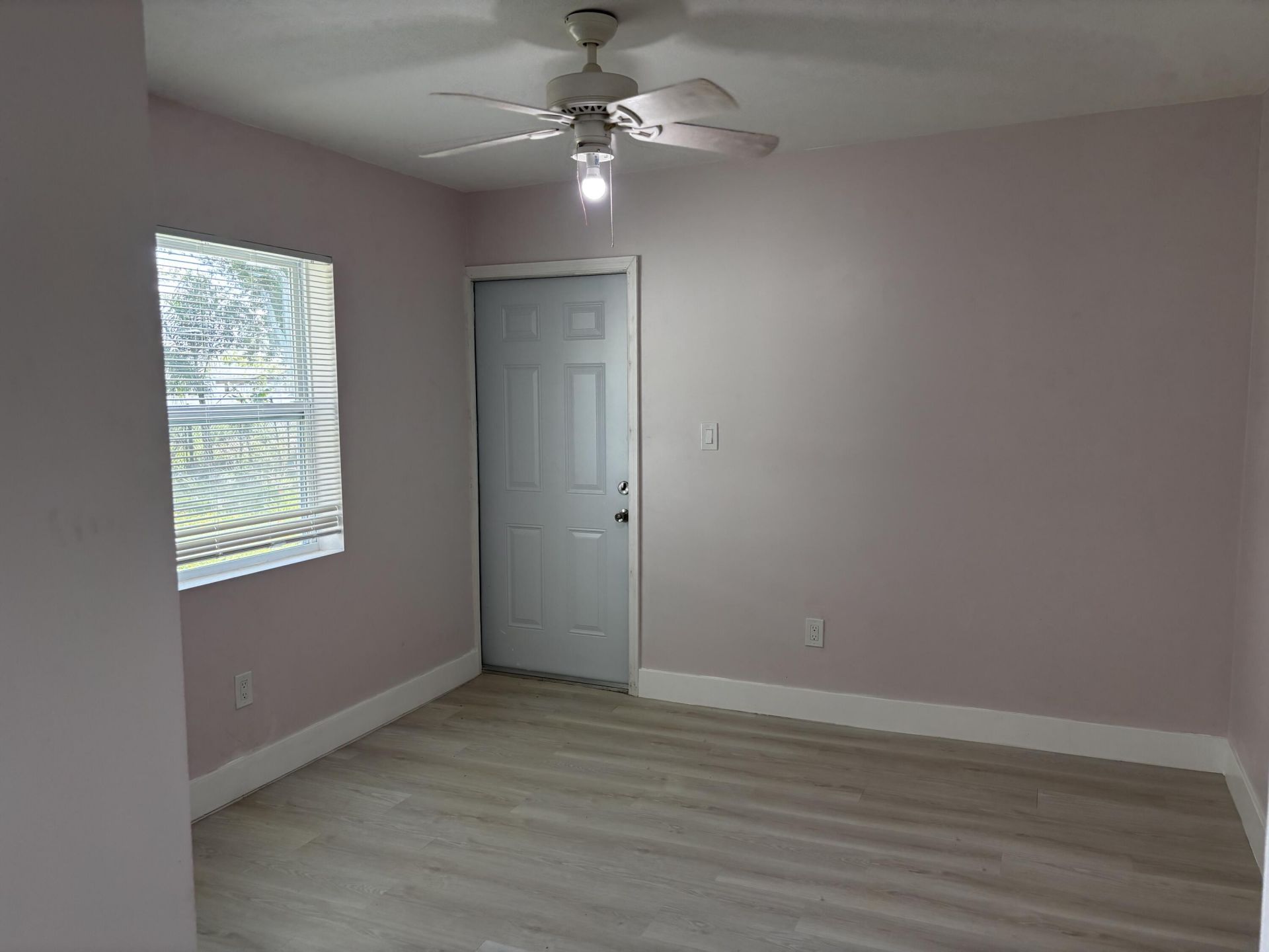 450 SW Eyerly Avenue, Port Saint Lucie, FL 34983 Photo