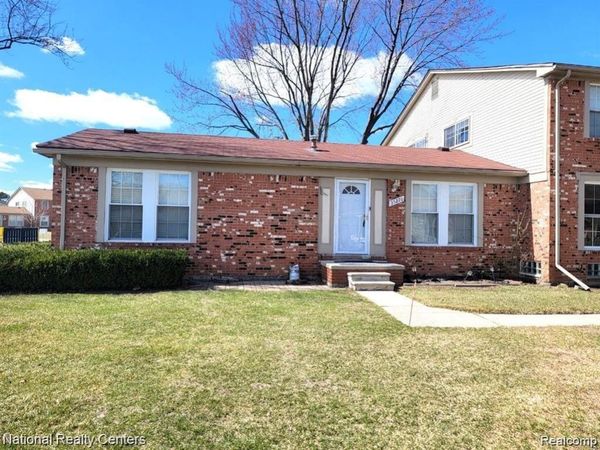 35270 TERRYBROOK Drive, Sterling Heights, MI 48312