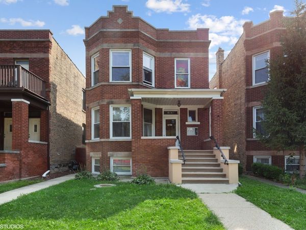 4247 W Melrose Street , Unit 2, Chicago, IL 60641