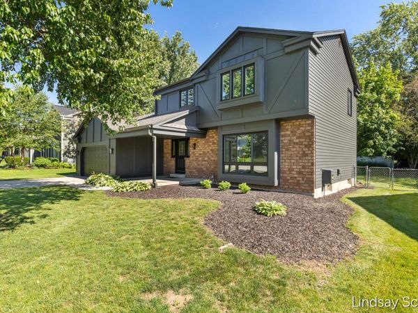 1830 Lockmere Drive SE, Kentwood, MI 49508