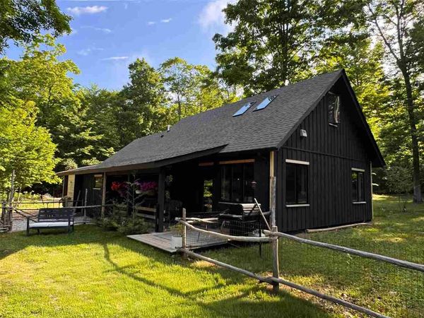 1718 N Lake Shore Drive, Harbor Springs, MI 49740